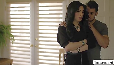 Busty brunette anal in a gorgeous homemade anal video 2➋