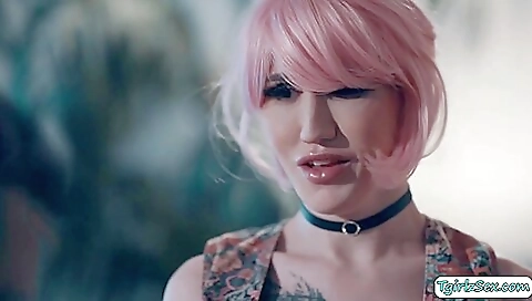 Tattooed blonde with a huge ass sucking and sucking a dick