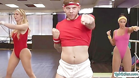 Beautiful blonde gets a deepthroat blowjob and fucked